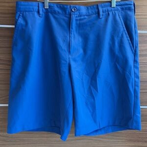 Izod Golf Shorts Blue Men's‎ 38 Flat-Front Casual Sportswear Golfing